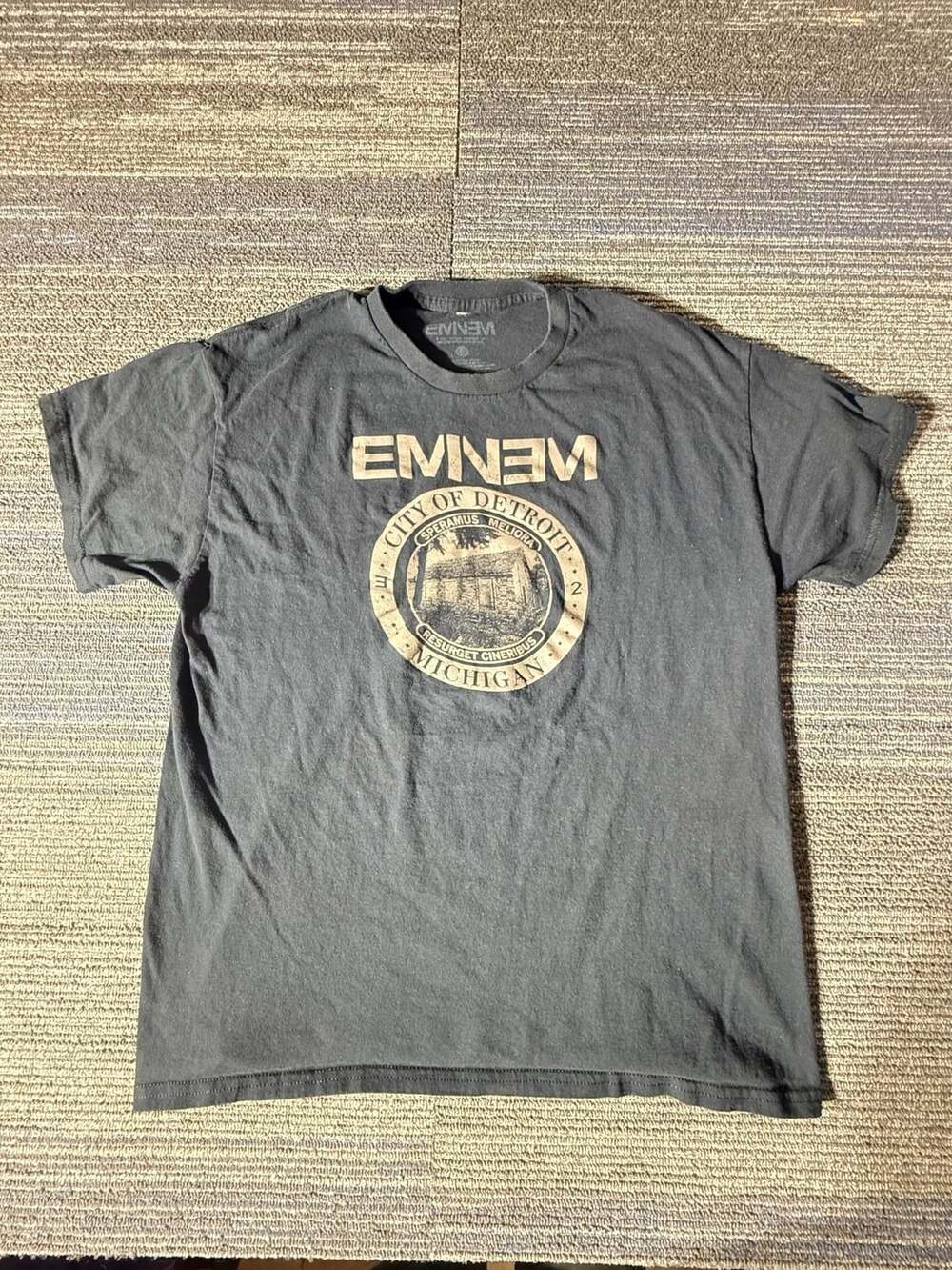 Eminem City of Detroit Michigan T-Shirt Size L Black Rap Tee